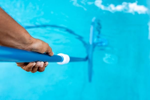 Manutenção Preventiva de Piscinas: Dicas para Evitar Problemas